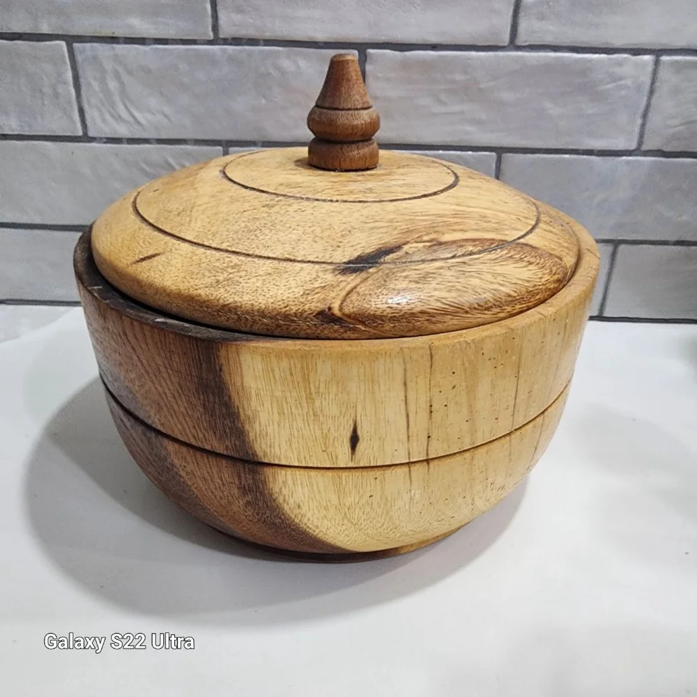 Handcrafted Rustic Bowl with Lid. Large